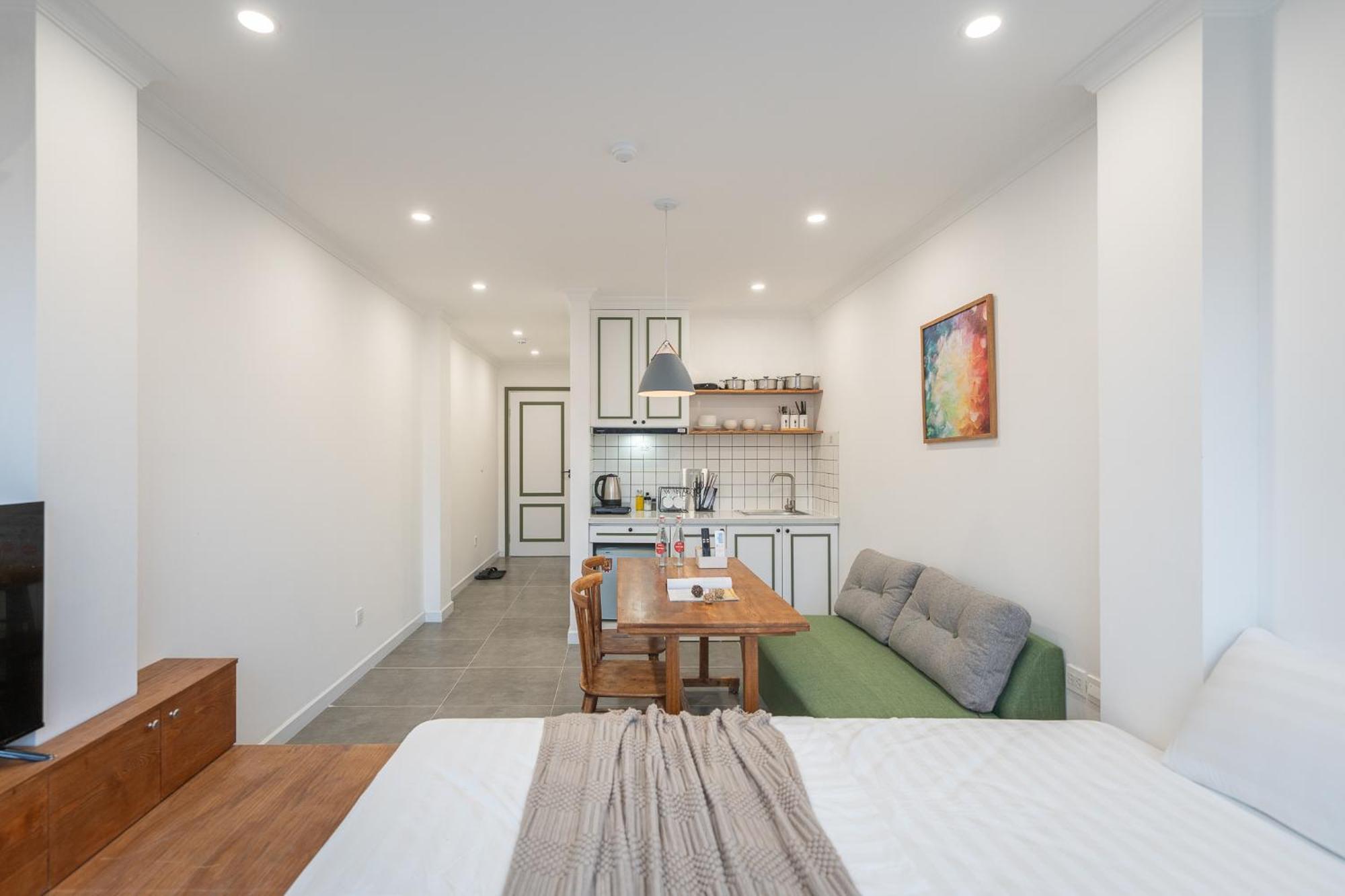 Location/Big Group/Private Villa With Pool And Kitchen ハノイ市 エクステリア 写真