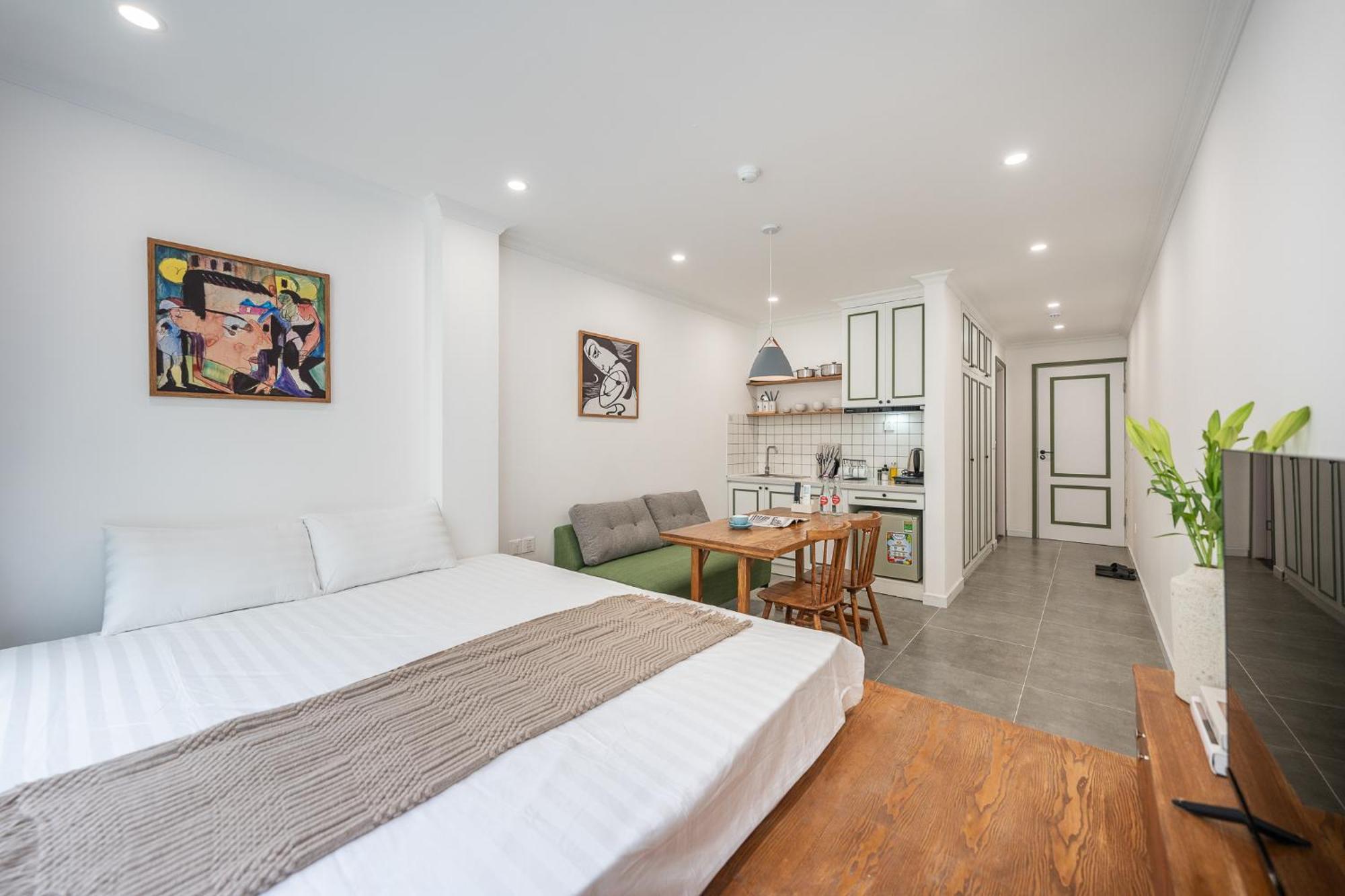 Location/Big Group/Private Villa With Pool And Kitchen ハノイ市 エクステリア 写真