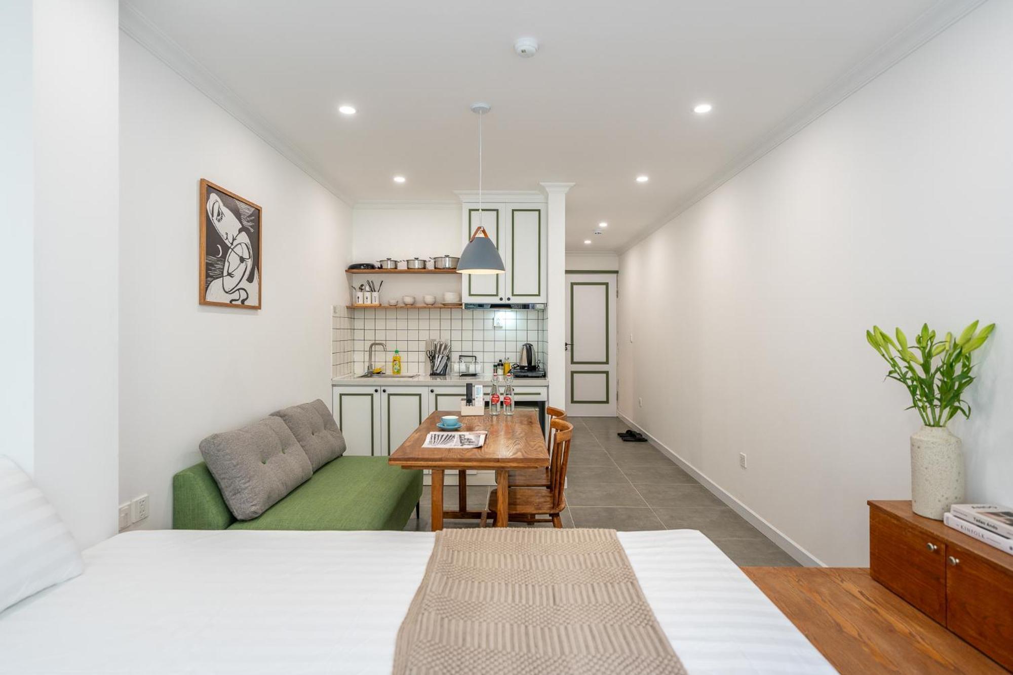 Location/Big Group/Private Villa With Pool And Kitchen ハノイ市 エクステリア 写真