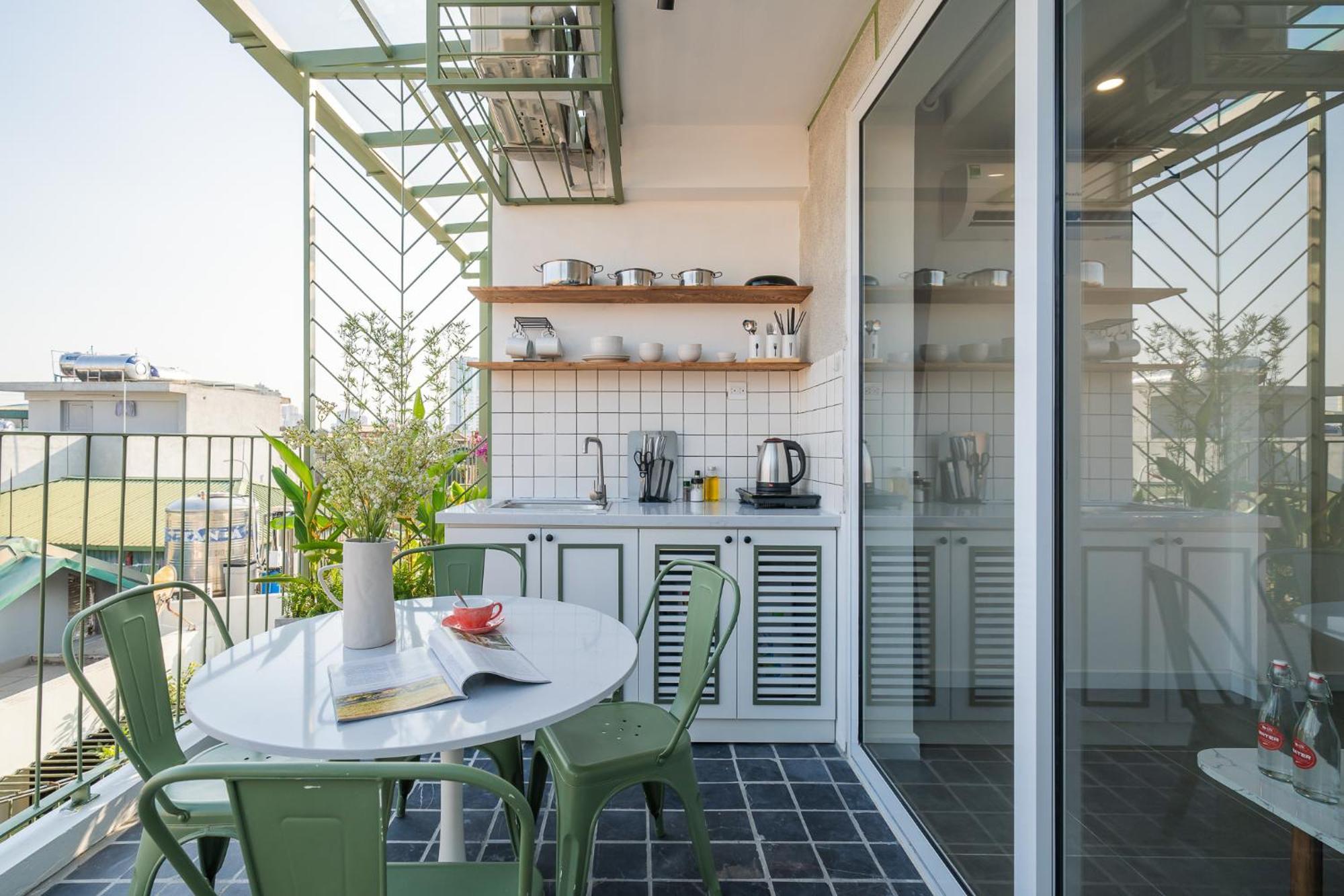 Location/Big Group/Private Villa With Pool And Kitchen ハノイ市 エクステリア 写真