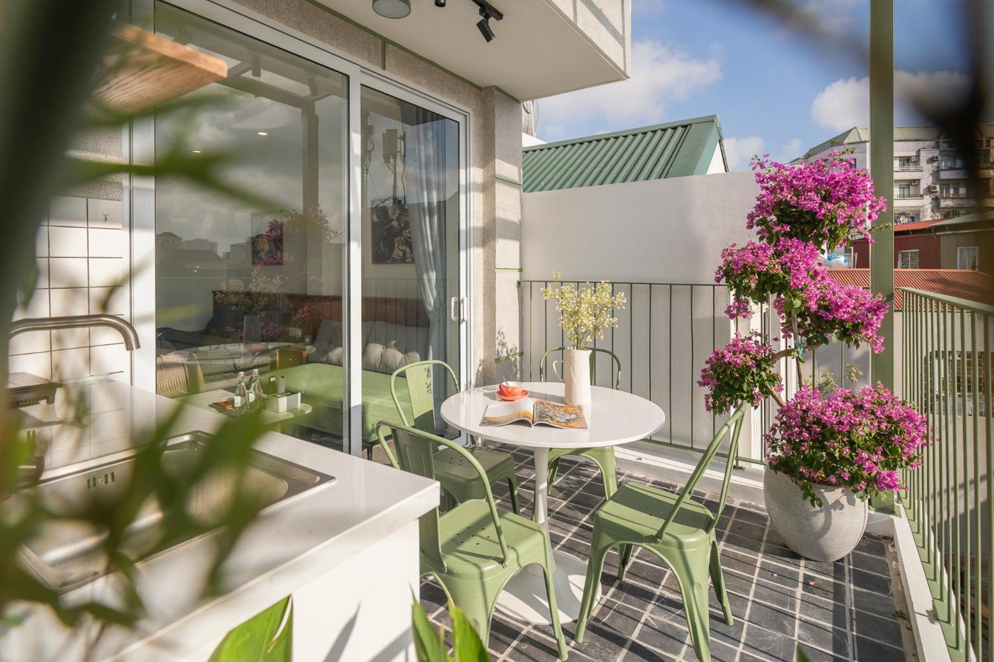 Location/Big Group/Private Villa With Pool And Kitchen ハノイ市 エクステリア 写真
