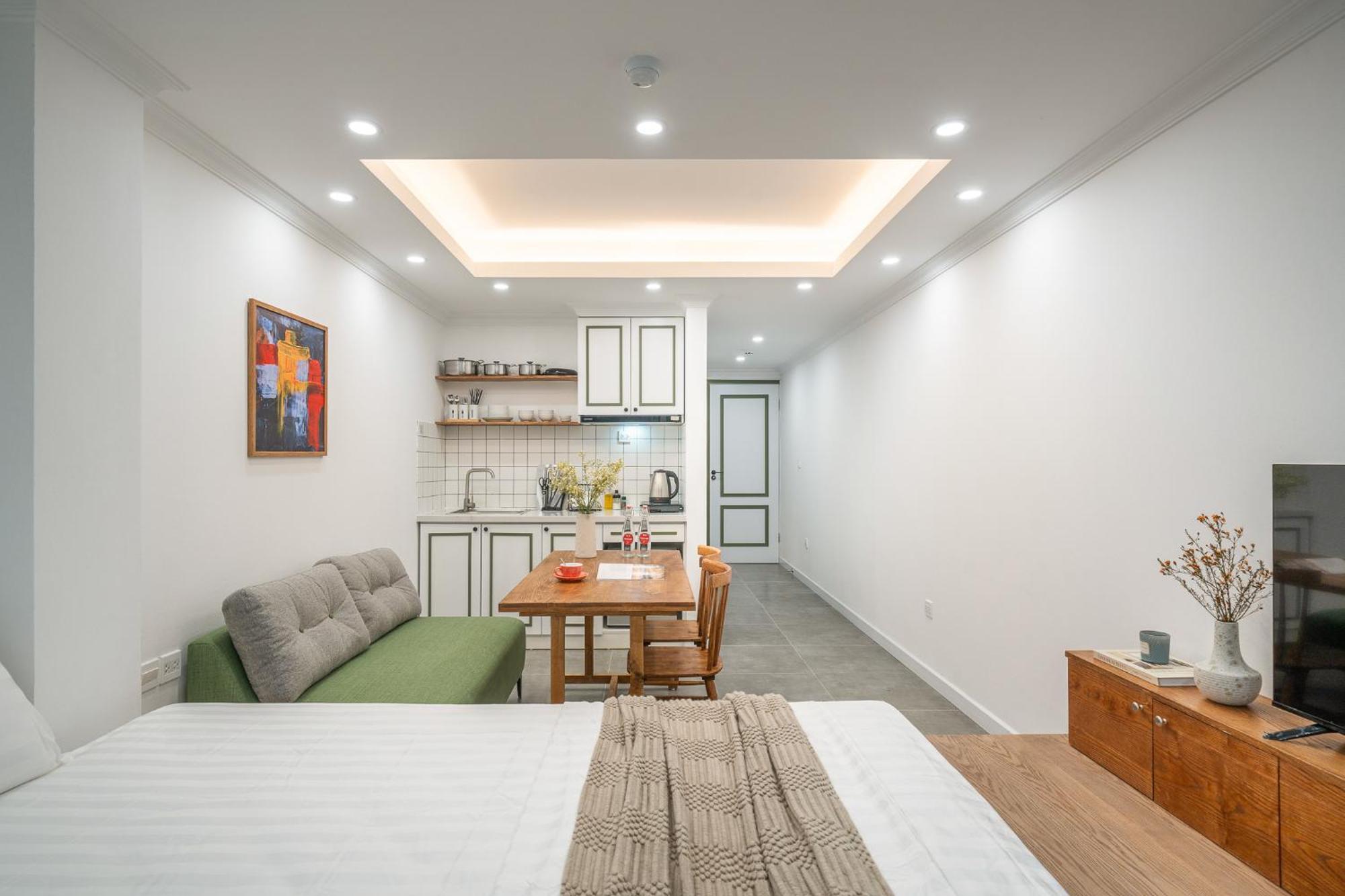 Location/Big Group/Private Villa With Pool And Kitchen ハノイ市 エクステリア 写真